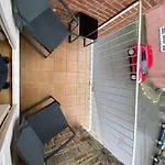 D-012 Bel Et Balcon Climatise Parking Prive Gratuit Sur Demande Charleroi