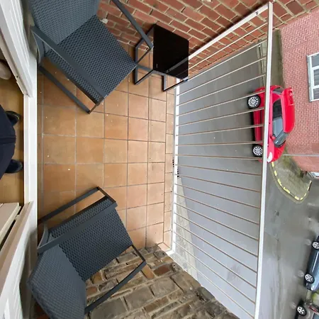 D-012 Bel Et Balcon Climatise Parking Prive Gratuit Sur Demande Charleroi