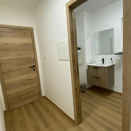 D-012 Bel Et Balcon Climatise Parking Prive Gratuit Sur Demande * Charleroi