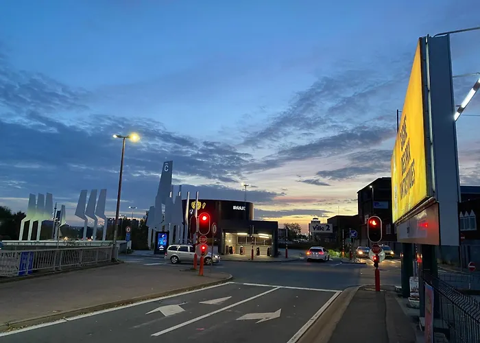 D-012 Bel Et Balcon Climatise Parking Prive Gratuit Sur Demande Appartement