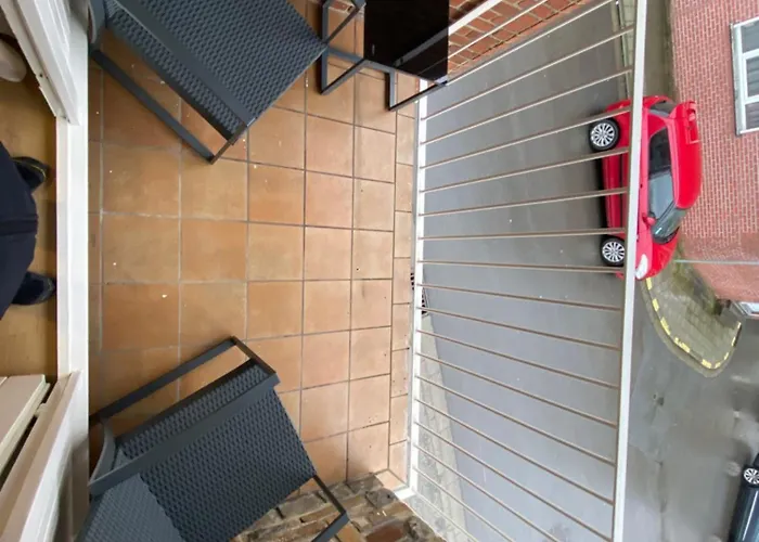 D-012 Bel Et Balcon Climatise Parking Prive Gratuit Sur Demande Charleroi